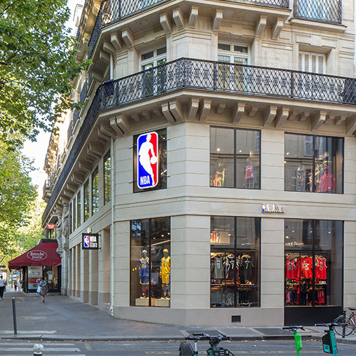NBA and Fanatics open first NBA Store in Paris - Agilité