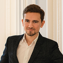 William Yon headshot.