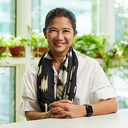 Tanya Suvannapong headshot.