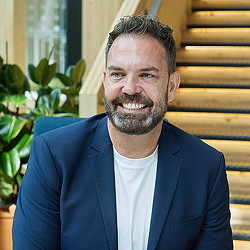 Jonathan Breen headshot.