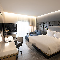 Marriott Courtyard San José room