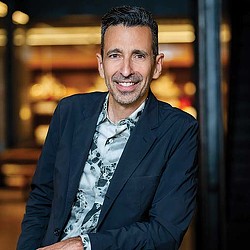 Carlos M. Martínez Flórez headshot