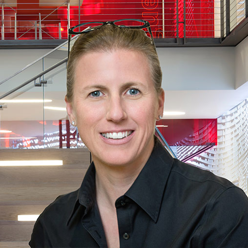 Kelly Farrell headshot