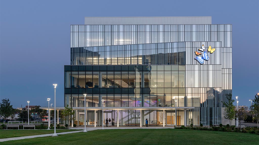 Nationwide Children’s Hospital Data Center + Conference Facility exterior