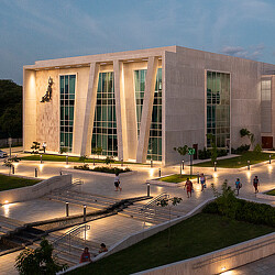 Poder Judicial Puntarenas exterior in the evening