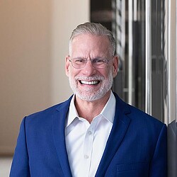 John Thomann’s photo