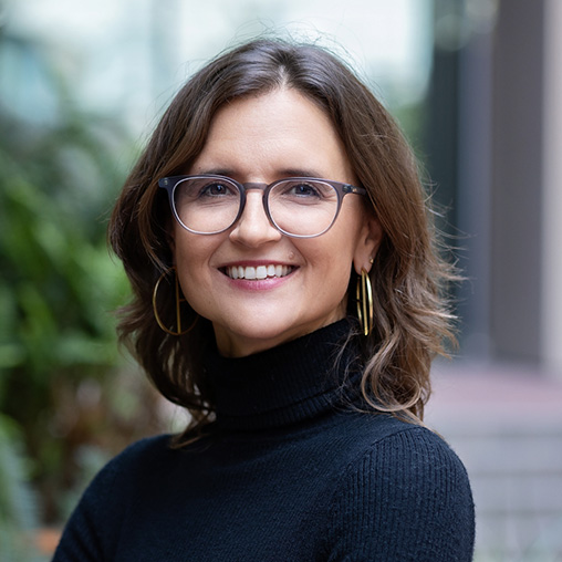 Amy Campbell headshot