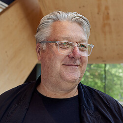 Russell Gilchrist headshot