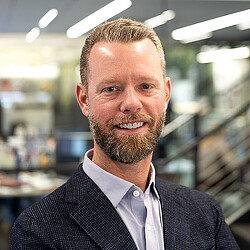 Keller Roughton headshot