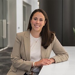 Stephanie Reece headshot